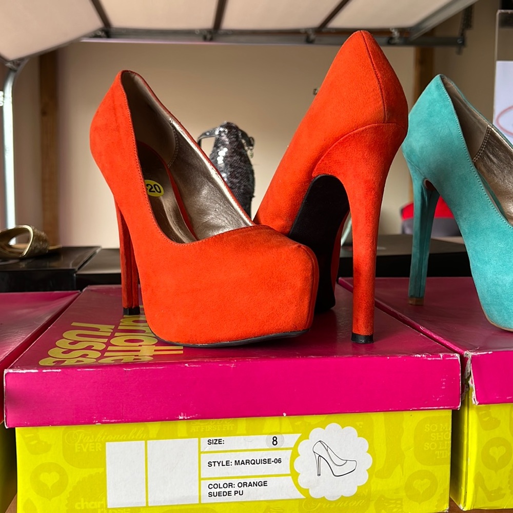 Platform heels in mint & Orange
